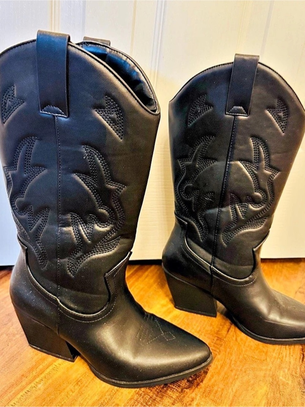 Soda Black Western Heeled Boots US 7